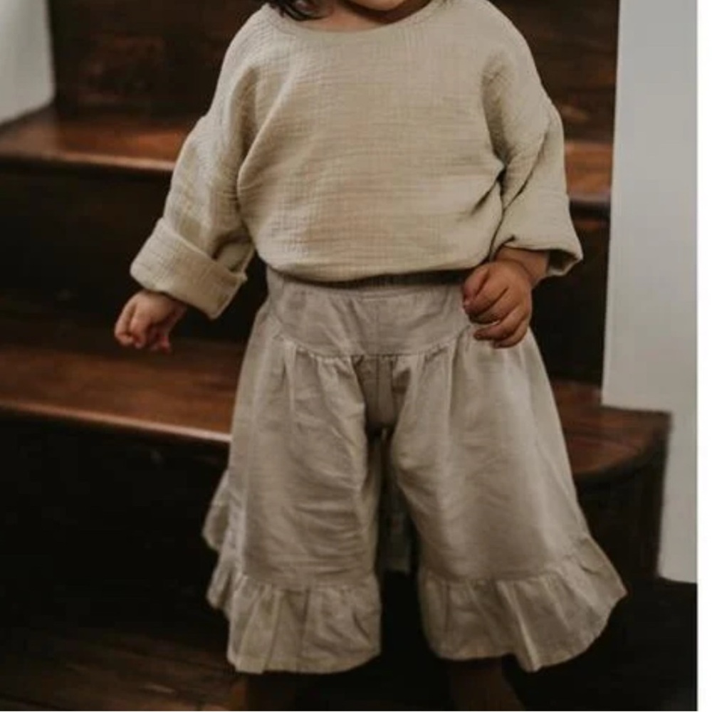 Linen oatmeal Ruffle Sleeve Top and culotte pant Set